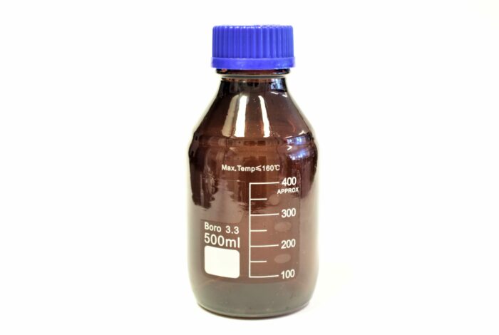 Reagent Bottle with Blue Crew Cap, Amber, Borosilicate Glass, 500 ml