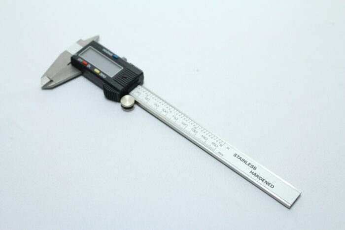 Stainless Steel Digital Caliper, 0-150 mm, 0.01 mm Resolution, Dual Unit (mm & Inches)