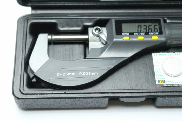Stainless Steel Digital Micrometer, 0-25 mm, 0.001 mm Resolution, Dual Unit (mm & Inches)