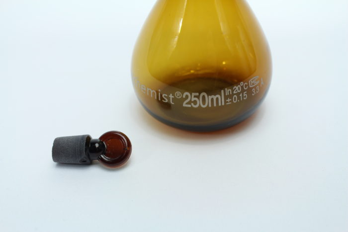Volumetric Flask, Borosilicate Glass, Amber
